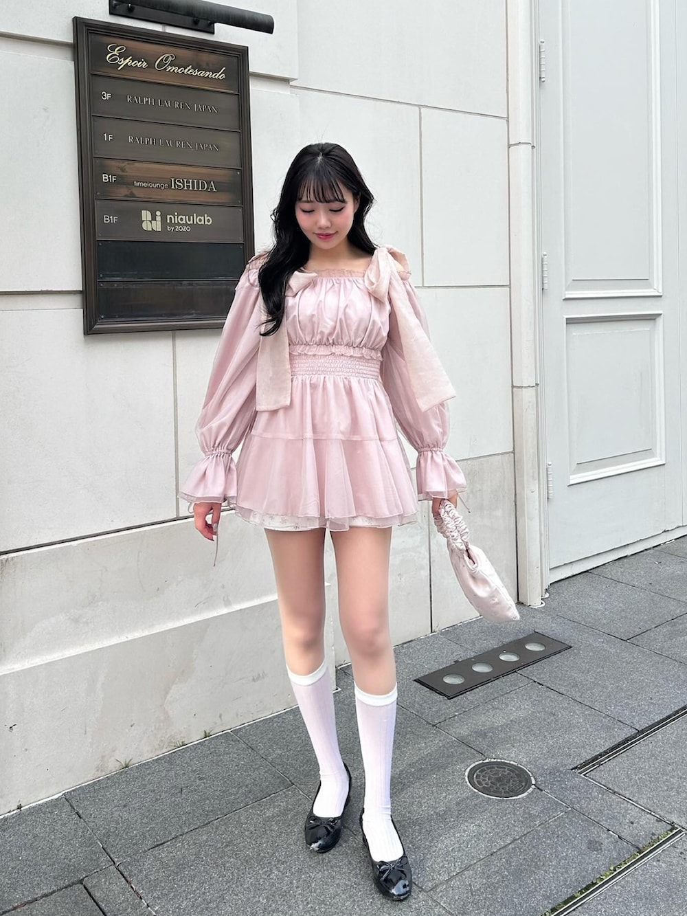 「ナイスクラップ、ブラウス、ピンクコーデ、春コーデ」｜「one after another NICE CLAUPのアイテム（シャツ/ブラウス、ピンク系）」を使った、けるさん（レディース・159cm）の春コーディネートの4枚目の写真