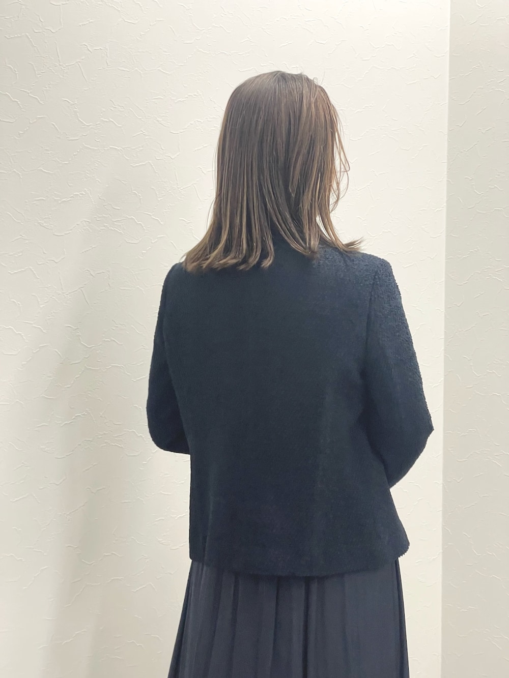 「セレモニー、ワンピース、ネイビー、ママコーデ、入学式、卒業式、入園式、卒園式、入卒園、スーツスタイル、キレイめ、きれいめコーディネート、オケージョン、七五三、きちんとスタイル」｜「NOLLEY’Sの《セットアップ対応》コンパクトインレイクルーネックジャケット（ノーカラージャケット、ブルー系）」を使った、ISHIDAさん（レディース・158cm）の秋コーディネートの7枚目の写真