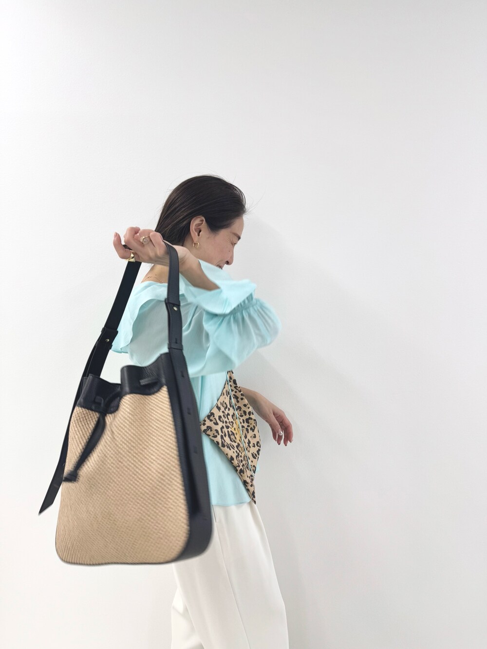 ISHIDAさんの「【grace grace/グラスグラス】グラスケレオパードサブバッグS（NOLLEY’S）」を使ったコーディネートの6枚目の写真