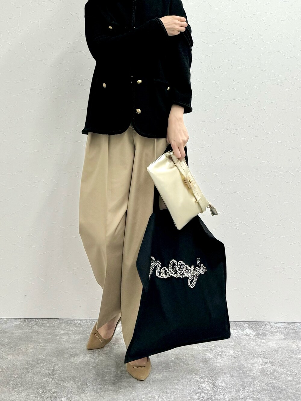「ジャケット、ジャケットスタイル、ママコーデ、きれいめカジュアル、大人カジュアル、チノパン、秋服準備はじめました、初秋コーデ、秋先取りコーデ、お出かけコーデ、キレイめカジュアル、ママファッション、セットアップ、秋服、お仕事コーデ」｜「NOLLEY’Sのアイテム（パンツ、ベージュ系）」を使った、ISHIDAさん（レディース・158cm）の夏コーディネートの2枚目の写真