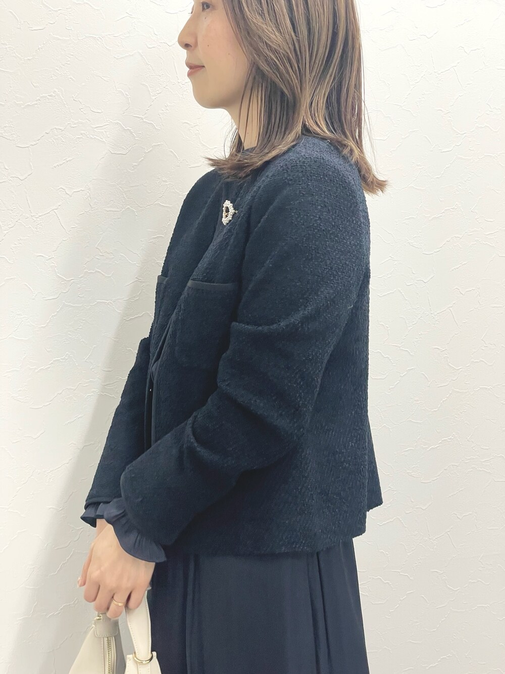 「セレモニー、ワンピース、ネイビー、ママコーデ、入学式、卒業式、入園式、卒園式、入卒園、スーツスタイル、キレイめ、きれいめコーディネート、オケージョン、七五三、きちんとスタイル」｜「NOLLEY’Sの《セットアップ対応》コンパクトインレイクルーネックジャケット（ノーカラージャケット、ブルー系）」を使った、ISHIDAさん（レディース・158cm）の秋コーディネートの6枚目の写真
