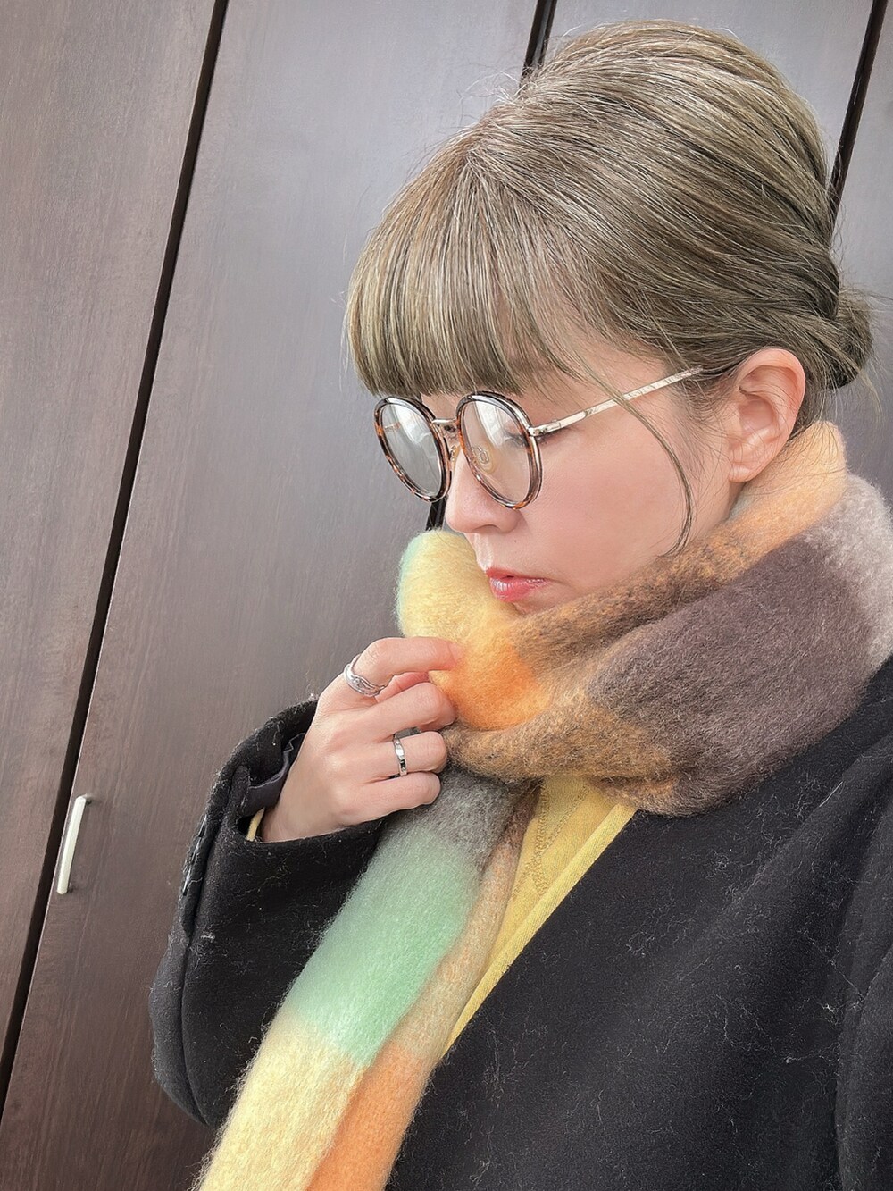 「カジュアルコーデ、今日のコーデ、マフラー、メガネ女子、UGG」｜「MOUSSYのHW WIDE STRAIGHT（デニムパンツ、ブルー系）」を使った、amu1002さん（レディース・159cm）の冬コーディネートの2枚目の写真