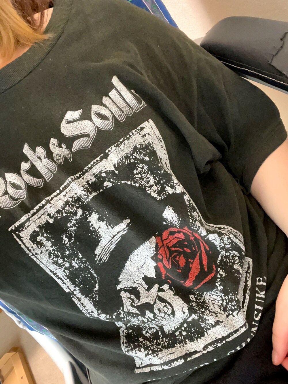 「Championのアイテム（Tシャツ/カットソー、ホワイト系）」を使った、ぽんさん（レディース・163cm）の秋コーディネートの2枚目の写真