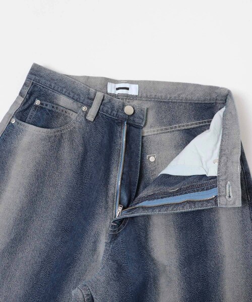 URBAN RESEARCH(アーバンリサーチ)の「REVERBERATE GRADATION DENIM PANTS(デニムパンツ・メンズ・SAX BLUE・1/2)」の7枚目の写真