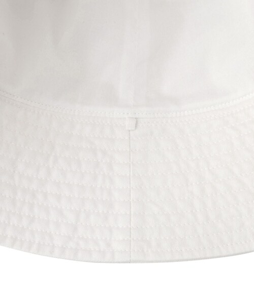 ADAM ET ROPE'（アダムエロペ）の「【AURALEE(オーラリー)】GARMENT-DYED FINX CHINO BUCKET HAT MADE BY KIJIMA TAKAYUKI（ハット・レディース・ホワイト/キナリ/ネイビー・F）」の13枚目の写真