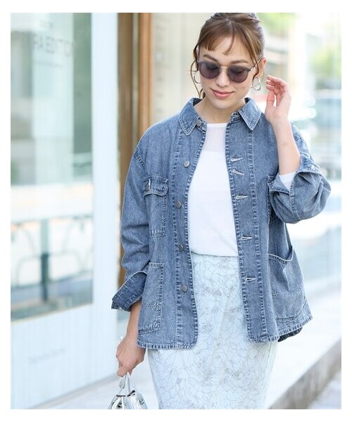 nissen（ニッセン）の「＜大きいサイズ＞ライトオンスゆるシルエットデニムジャケット（ジャケット/アウター・レディース・ライトブルー(ケミカル)/インディゴブルー(ケミカル)・L~LL/3L~4L/5L~6L/8L/10L）」の21枚目の写真