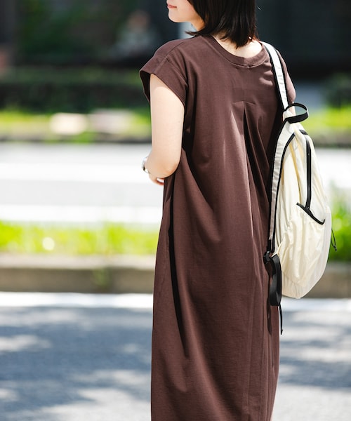 EKAL（エカル）の「製品染カットワンピース（ワンピース・レディース・グレージュ/ブラウン/グラファイト・one）」の3枚目の写真