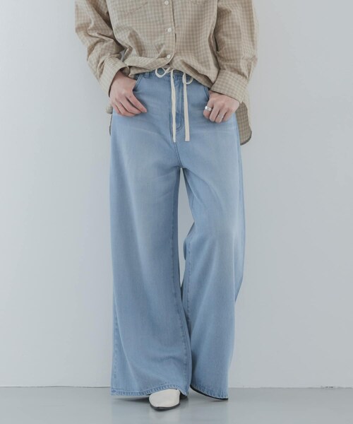 URBAN RESEARCH Sonny Label（アーバンリサーチサニーレーベル）の「リヨセルコットンドロストワイドデニム（デニムパンツ・レディース・インディゴ/ライトインディゴ・34/36/38）」の2枚目の写真