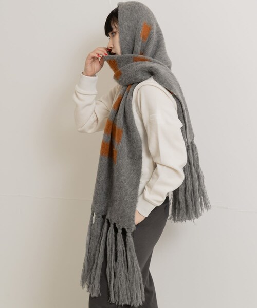 THE GOODLAND MARKET（ザグッドランドマーケット）の「cwtch　RWS Wool fringe Scarf（マフラー・レディース・BROWN/BLUE/GRAY・FREE）」の7枚目の写真