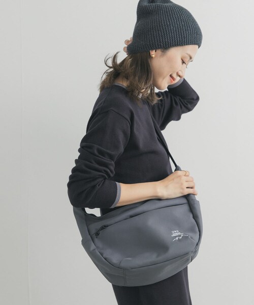 URBAN RESEARCH DOORS（アーバンリサーチドアーズ）の「URD SHOULDER BAG（ショルダーバッグ・メンズ・BLACK/SAGE GRAY・-）」の19枚目の写真