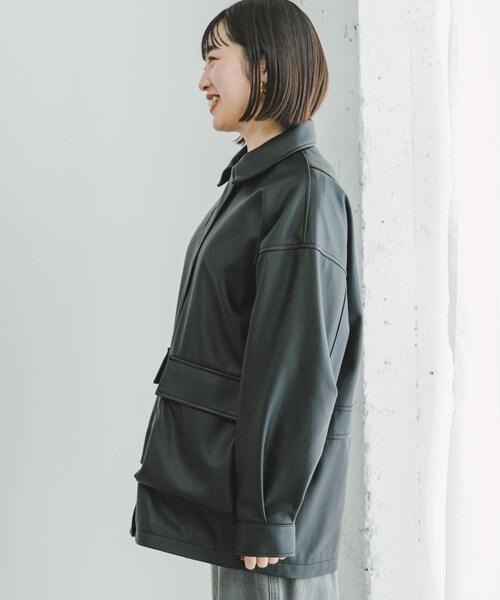 ITEMS URBANRESEARCH（アイテムズ アーバンリサーチ）の「フェイクレザージャケット（その他アウター・レディース・L.BEG/BLK・FREE）」の10枚目の写真
