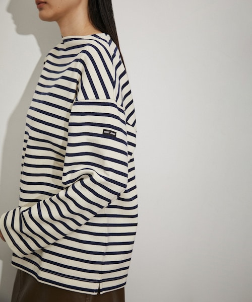 ADAM ET ROPE'（アダムエロペ）の「【公式サイト限定】【SAINT JAMES】20JC OUESSANT LOOSE（Tシャツ/カットソー・レディース・ネイビー/ブラック・1）」の9枚目の写真