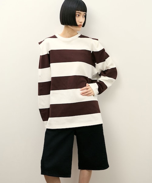 ADAM ET ROPE'(アダムエロペ)の「【PHEENY(フィーニー)】別注 Heavy weight border tucked sleeve(Tシャツ/カットソー・レディース・ネイビー/ワイン系・F)」の3枚目の写真