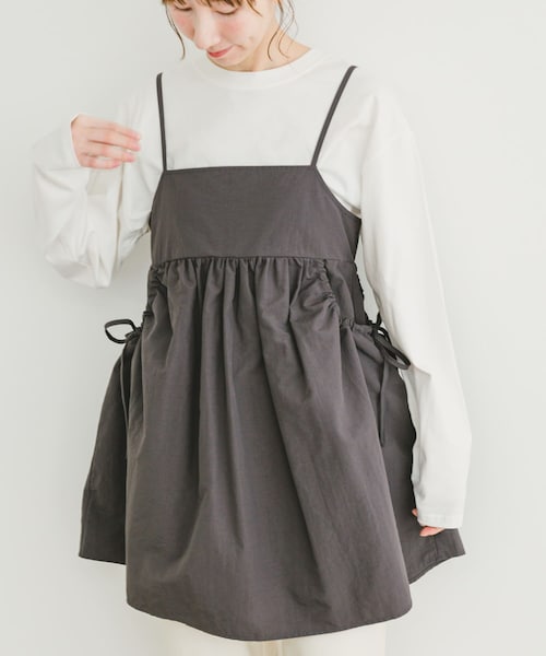 ITEMS URBANRESEARCH(アイテムズ アーバンリサーチ)の「ポケットギャザーキャミ(キャミソール・レディース・BEG/CHA・FREE)」の1枚目の写真
