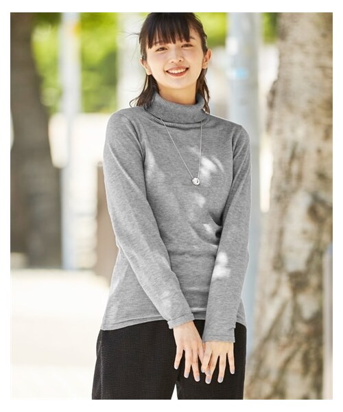 nissen（ニッセン）の「大きいサイズ 優しい肌触りの定番タートルネックセーター（ニット/セーター・レディース・オフホワイト/杢グレー/黒/コバルトブルー/セルリアンブルー/モカ/パープル・L/LL/3L/4L/5L/6L/8L/10L）」の18枚目の写真