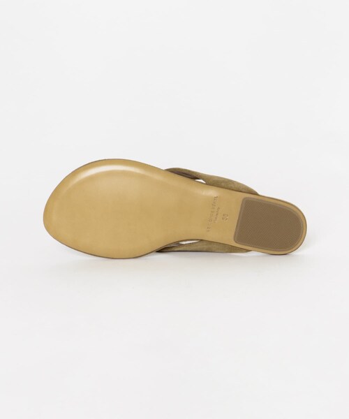 URBAN RESEARCH（アーバンリサーチ）の「LE MONDE BERYL　FLAT THONG SANDAL（サンダル・レディース・TAUPE・36/37/38/39）」の6枚目の写真
