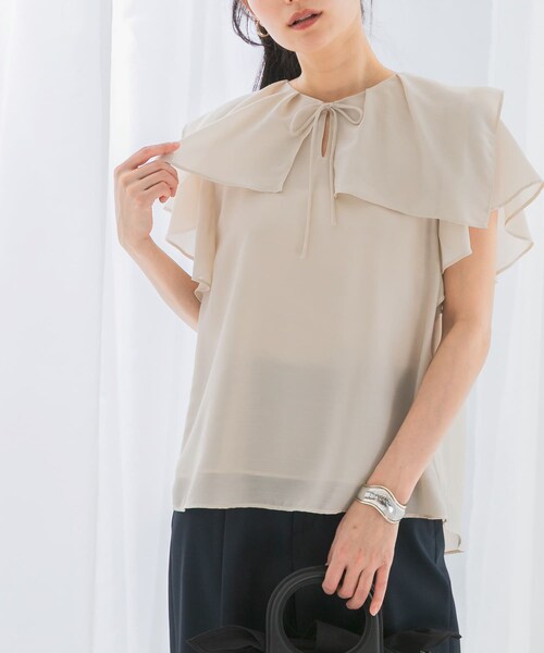 URBAN RESEARCH ROSSO（アーバンリサーチロッソ）の「イージーケアフリルブラウス（シャツ/ブラウス・レディース・OFF WHITE/TOMATO/BLACK・FREE）」の5枚目の写真