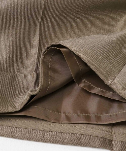 URBAN RESEARCH ROSSO（アーバンリサーチロッソ）の「ブライトツイルタックパンツ（その他パンツ・レディース・BROWN/SAX・36/38）」の11枚目の写真