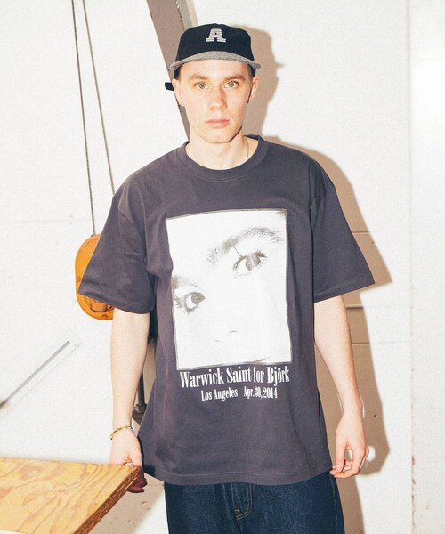 bonjour records(ボンジュールレコーズ)の「【Warwick Saint for bonjour records】Bjork photo S/S Tee(Tシャツ/カットソー・レディース・ブラック/ホワイト・L/M/XL)」の5枚目の写真