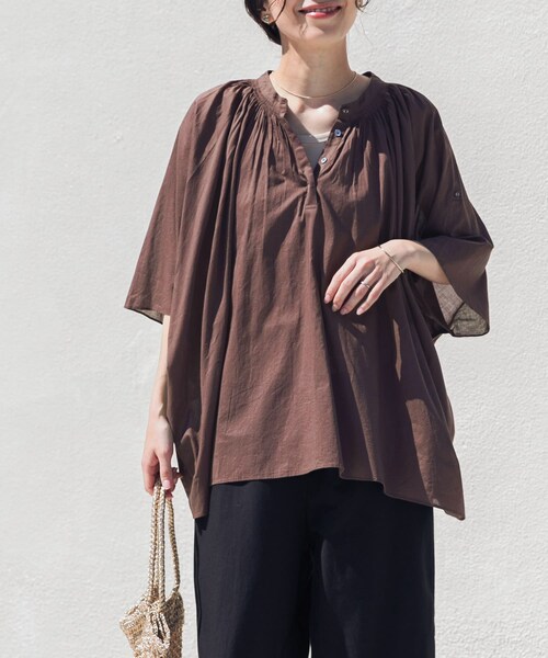 URBAN RESEARCH DOORS(アーバンリサーチドアーズ)の「コットンボイルロールアップスリーブブラウス(シャツ/ブラウス・レディース・ORANGE/BROWN/GREEN/NAVY・Free)」の6枚目の写真
