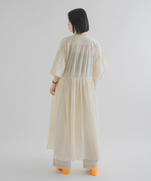 THE GOODLAND MARKET（ザグッドランドマーケット）の「FANAKA　ロングドレス（ワンピース・レディース・OFF WHITE/BLACK/BLUE・Free）」の6枚目の写真