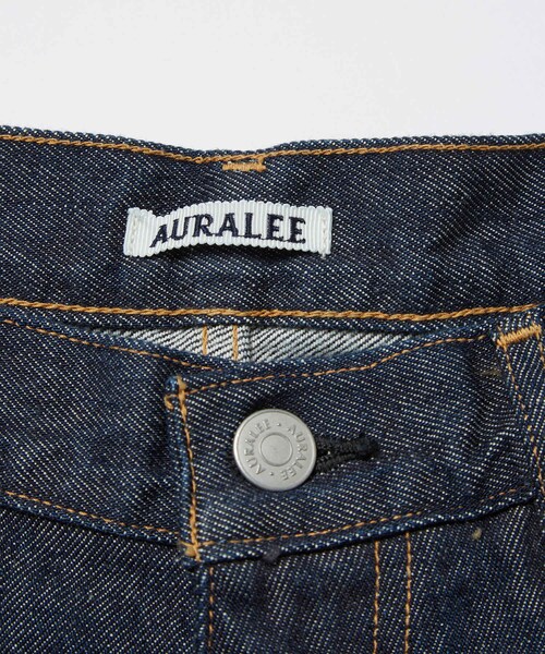 ADAM ET ROPE'（アダムエロペ）の「【AURALEE/オーラリー】HARD TWIST DENIM WIDE PANTS（デニムパンツ・メンズ・ネイビー・L/M/S）」の6枚目の写真