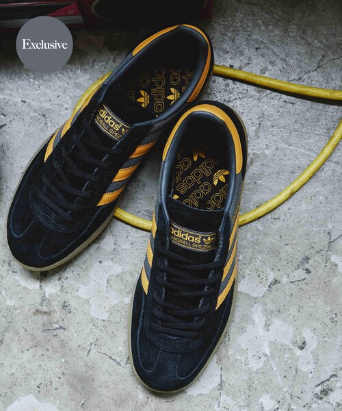 URBAN RESEARCH DOORS(アーバンリサーチドアーズ)の「『一部WEB限定カラー』adidas Exclusive HANDBALLSPEZIAL(スニーカー・レディース・ブラック/イエロー/ホワイト/レッド・23/23.5/24/24.5/25)」の3枚目の写真