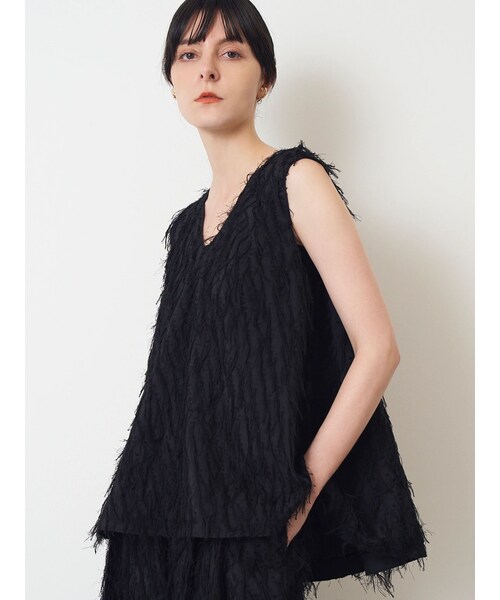 ELENDEEK（エレンディーク）の「FRINGE TENT BL（シャツ/ブラウス・レディース・オフホワイト/ブラック・F）」の6枚目の写真