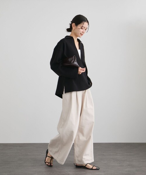 ADAM ET ROPE'(アダムエロペ)の「【WEB・一部店舗限定】スキッパーニットプルオーバー(ニット/セーター・レディース・ブラック/グレー/オフホワイト・F)」の11枚目の写真