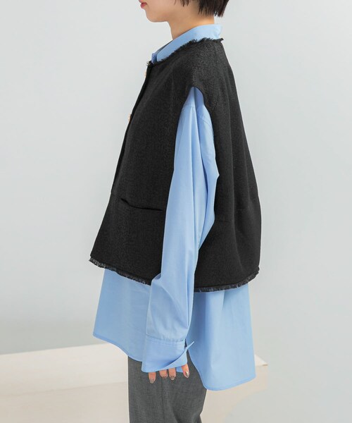 URBAN RESEARCH ROSSO（アーバンリサーチロッソ）の「CHIGNON　ツイードショートベスト（ベスト・レディース・CAMEL/BLACK・Free）」の9枚目の写真