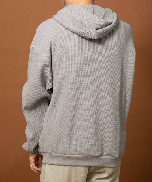 URBAN RESEARCH(アーバンリサーチ)の「RELAX FIT ワッフルパーカー(パーカー・メンズ・GREY/BLACK・FREE)」の13枚目の写真