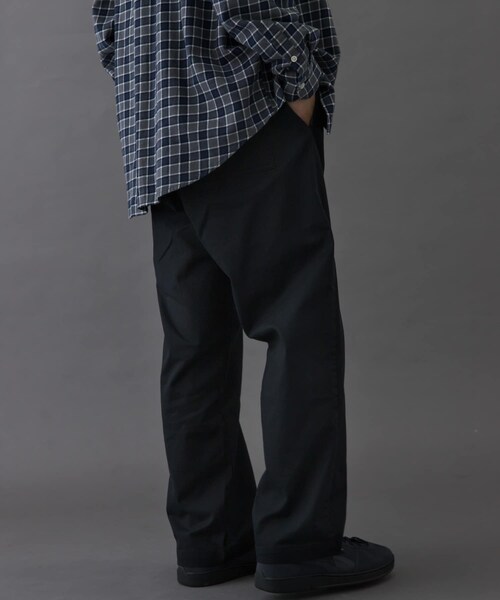 URBAN RESEARCH DOORS(アーバンリサーチドアーズ)の「FORK&SPOON イージーチノパンツ(チノパンツ・メンズ・BLACK/SAGE・4/5)」の8枚目の写真
