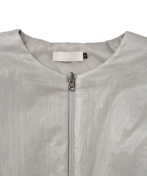 ADAM ET ROPE'（アダムエロペ）の「【AMOMENTO/アモーメント】MENS DETACHABLE SLEEVE JUMPER（その他アウター・メンズ・ライトグレー/ネイビー・L/M）」の6枚目の写真