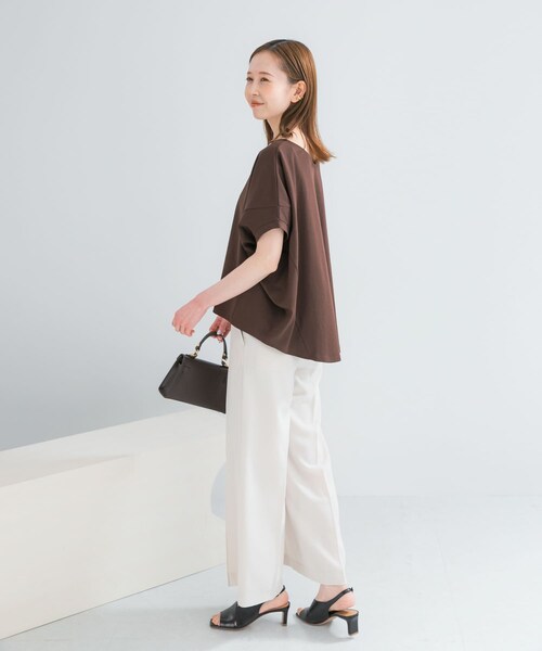 URBAN RESEARCH ROSSO（アーバンリサーチロッソ）の「『WEB/一部店舗限定』UVカットドルマンスリーブプルオーバー（Tシャツ/カットソー・レディース・IVORY/D/BLUE/CAMEL/BROWN・Free）」の21枚目の写真