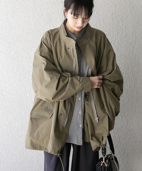 ITEMS URBANRESEARCH(アイテムズ アーバンリサーチ)の「『撥水/防花粉/イージーケア』ミリタリーモッズコート(モッズコート・レディース・BLK/KHK・Free)」の13枚目の写真