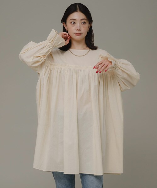 URBAN RESEARCH Sonny Label（アーバンリサーチサニーレーベル）の「コットンギャザーチュニック（チュニック・レディース・クリーム/ブラック/ブルー・FREE）」の6枚目の写真