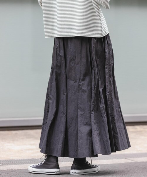 URBAN RESEARCH DOORS(アーバンリサーチドアーズ)の「FORK&SPOON ナイロンギャザースカート(スカート・レディース・BLACK/OFF/LIGHTBEIGE・1/2)」の19枚目の写真
