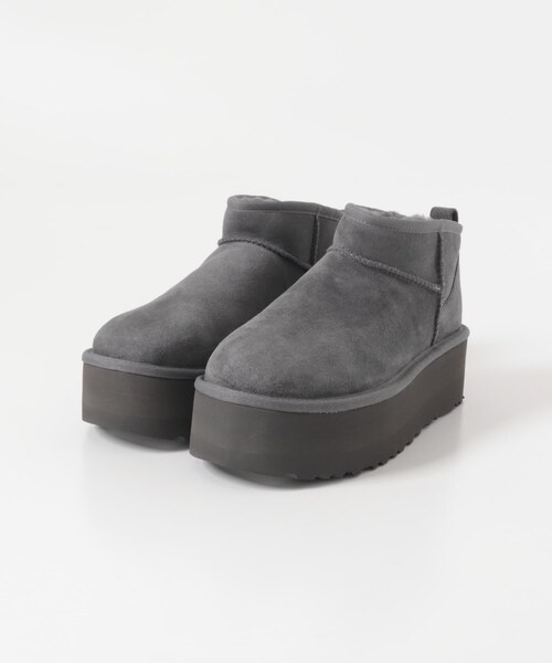 URBAN RESEARCH（アーバンリサーチ）の「UGG　ULTRA MINI PLATFORM（ブーツ・レディース・CHARCOAL/BLACK/CHESTNUT・22/23/24/25）」の17枚目の写真