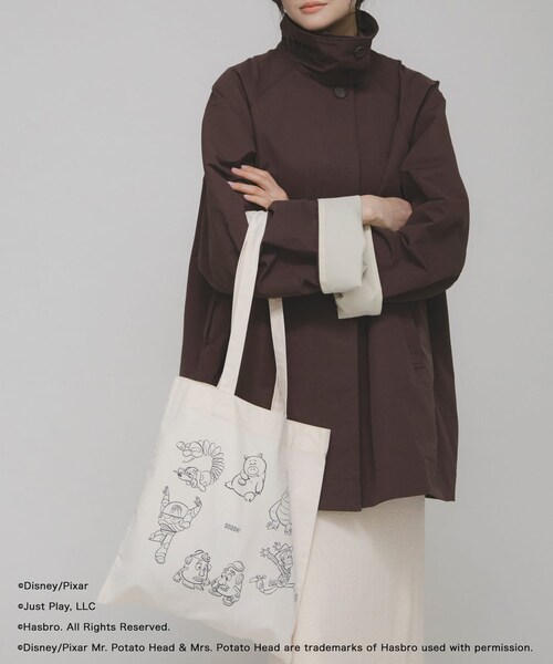 KBF（ケイビーエフ）の「TOYSTORY/トートバッグ（トートバッグ・レディース・IVORY/CHARCOAL・One）」の7枚目の写真