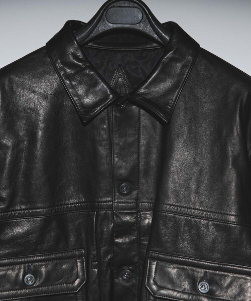 URBAN RESEARCH(アーバンリサーチ)の「A LEATHER TRUCKER JACKET(その他アウター・メンズ・BLACK LUXE・M/L)」の4枚目の写真