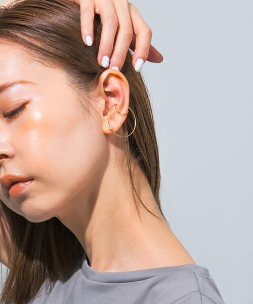 URBAN RESEARCH ROSSO（アーバンリサーチロッソ）の「Favorible　W line earcuff（イヤリング・レディース・Moonstone・FREE）」の4枚目の写真