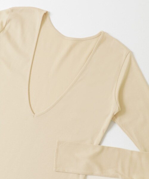 THE GOODLAND MARKET(ザグッドランドマーケット)の「&her Deep V LONG-SLEEVE Tops(Tシャツ/カットソー・レディース・BEIGE/CHARCOAL・FREE)」の19枚目の写真