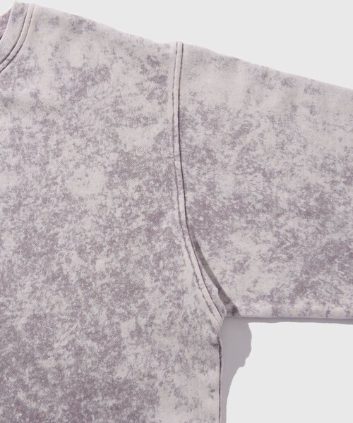 ADAM ET ROPE'（アダムエロペ）の「フェード　スウェット　プルオーバー（スウェット・メンズ・ブラック系/パープル系・L/M）」の9枚目の写真