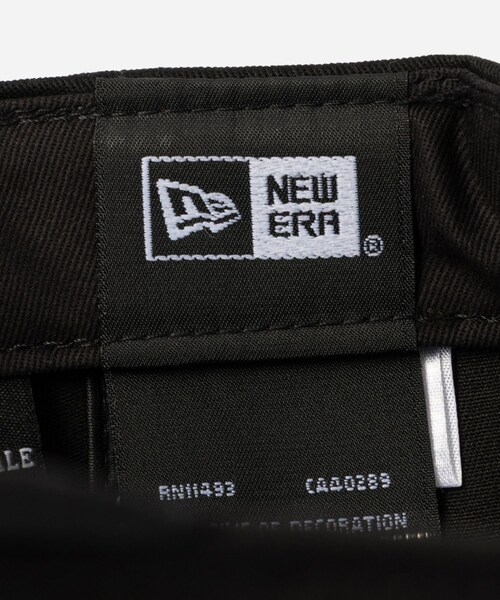 Saturdays NYC(サタデーズ ニューヨークシティ )の「New Era®x Saturdays NYC "Miller" Logo Cap(キャップ・レディース・ブラック/ネイビー・F)」の15枚目の写真