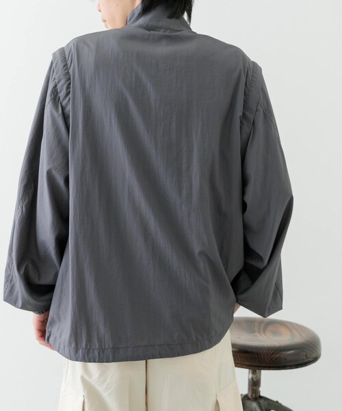 ITEMS URBANRESEARCH（アイテムズ アーバンリサーチ）の「『セットアップ対応』スーパーライトナイロン2wayブルゾン（ブルゾン・メンズ・BLK/CHA・M/L）」の21枚目の写真