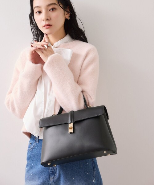 VIS（ビス）の「ひねり金具ワンハンドルバッグ/2WAY,軽量（ハンドバッグ・レディース・ブラック系/グレー系/ベージュ/ブラック/キャメル・F）」の14枚目の写真