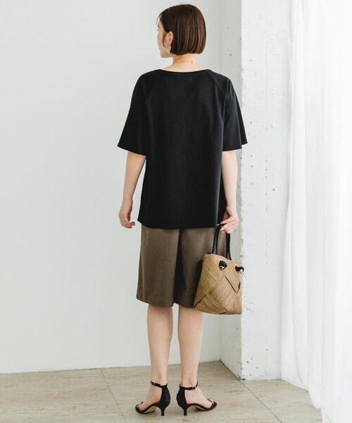 URBAN RESEARCH ROSSO（アーバンリサーチロッソ）の「『UR TECH』Fby ROSSO　UVCUTバックテールフレアスリーブTシャツ（Tシャツ/カットソー・レディース・OFF WHITE/YELLOW/BLACK・FREE）」の18枚目の写真