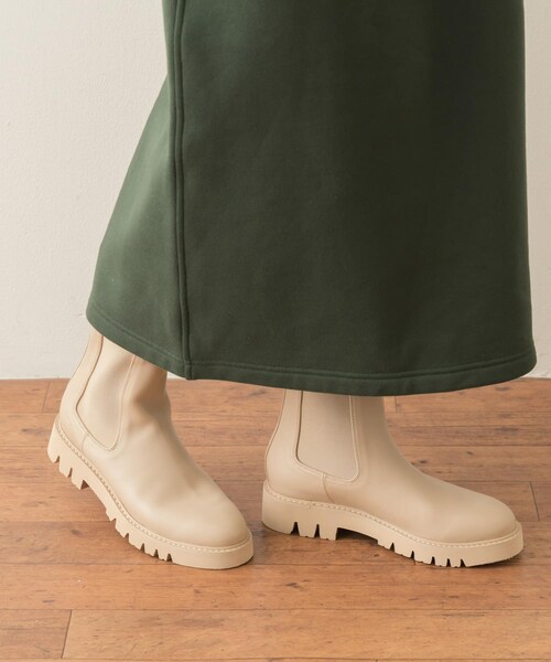 URBAN RESEARCH Sonny Label（アーバンリサーチサニーレーベル）の「サイドゴアショートブーツ（ブーツ・レディース・ブラック/ベージュ・36/37/38）」の12枚目の写真