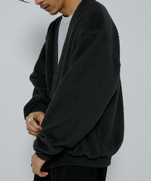 URBAN RESEARCH(アーバンリサーチ)の「Alpha cardigan(カーディガン/ボレロ・メンズ・gray/black・L/XL)」の5枚目の写真