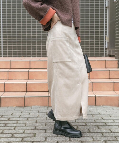 ITEMS URBANRESEARCH（アイテムズ アーバンリサーチ）の「フェイクスエードタイトスカート（スカート・レディース・IVO/MOC/SUMIKURO・FREE）」の5枚目の写真